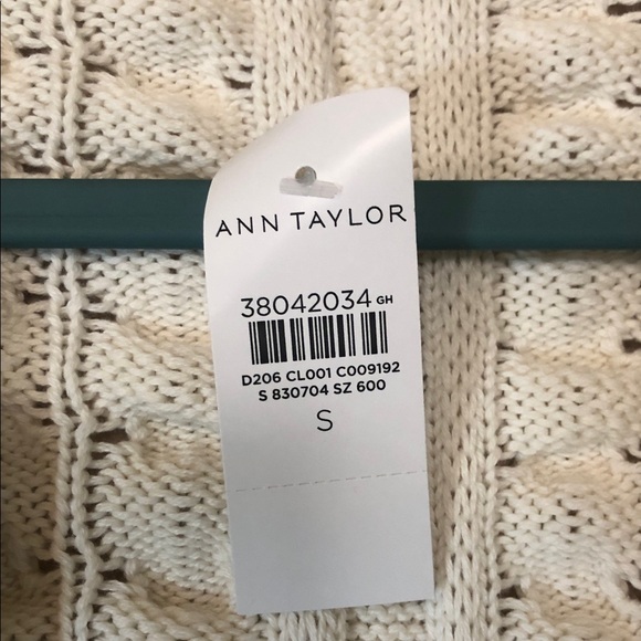 NWT Ann Taylor Cable Knit Cardigan - Picture 2 of 6